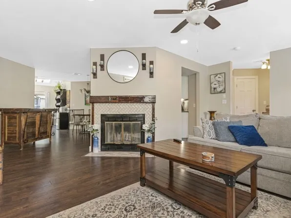 110 Dean St Unit 105, Taunton, MA 02780