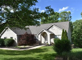 10524 Glen Oaks Dr, Festus, MO 63028