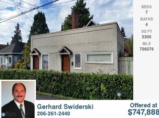 852 NE 57th St, Seattle, WA 98105