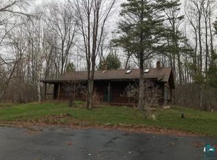 1033 W Bigelow St, Washburn, WI 54891