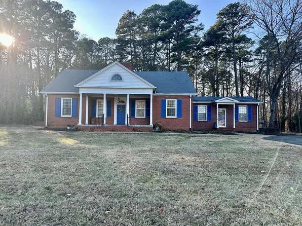 405 Old Rock Rd, Clarksville, VA 23927