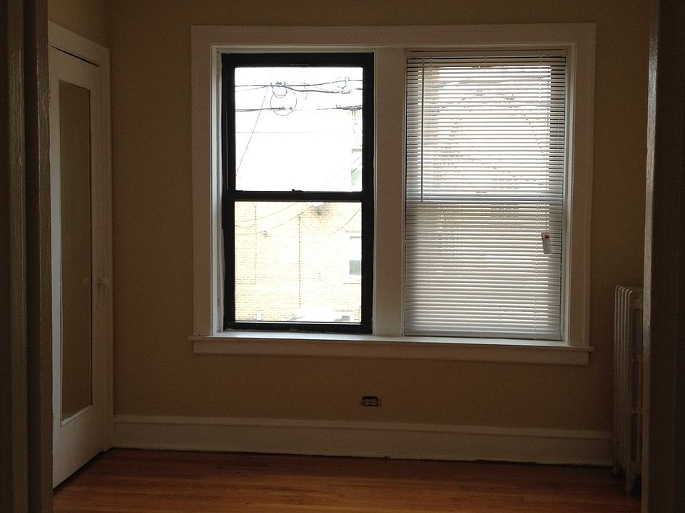 2nd image of 6439 S Hamilton Ave