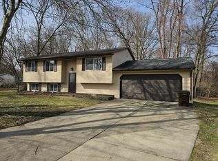 2212 Aurora Dr, Jackson, MI