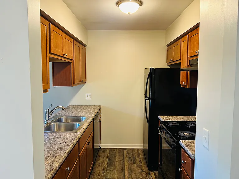 2944 Vineland Ave SE — Photo 5