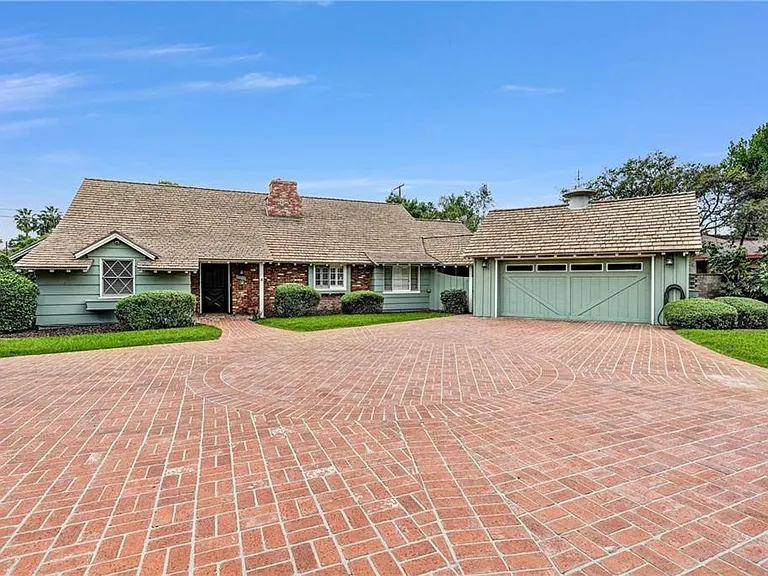 17300 Sunburst St — Photo 27