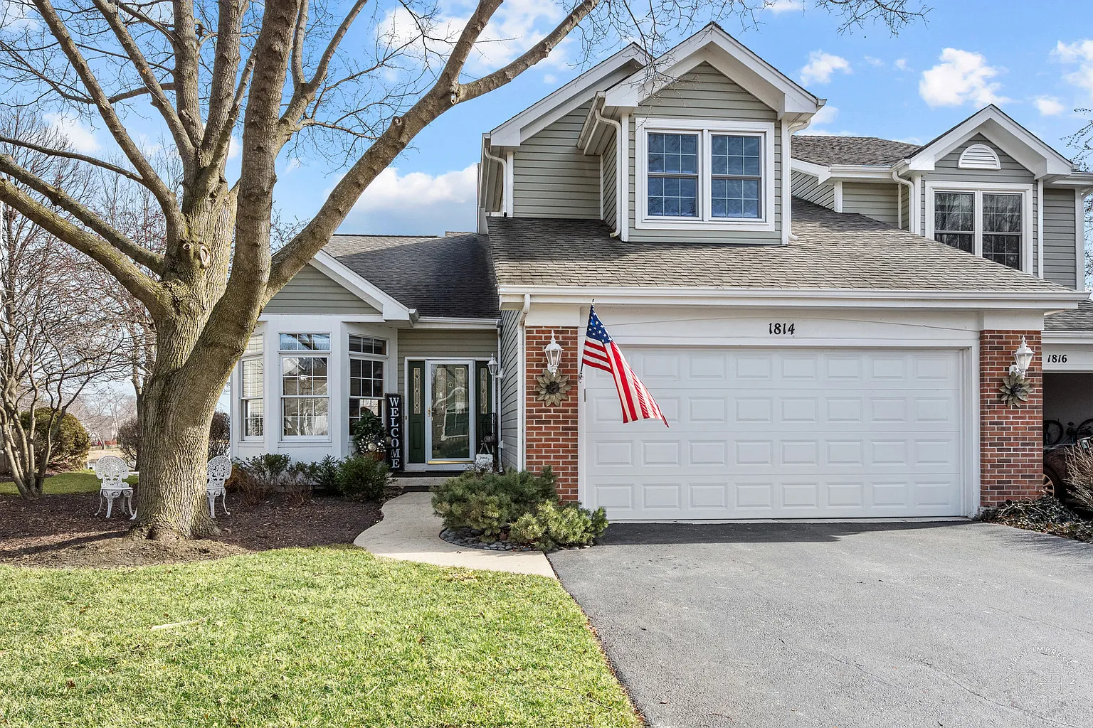 1814 Waverly Cir photo 1
