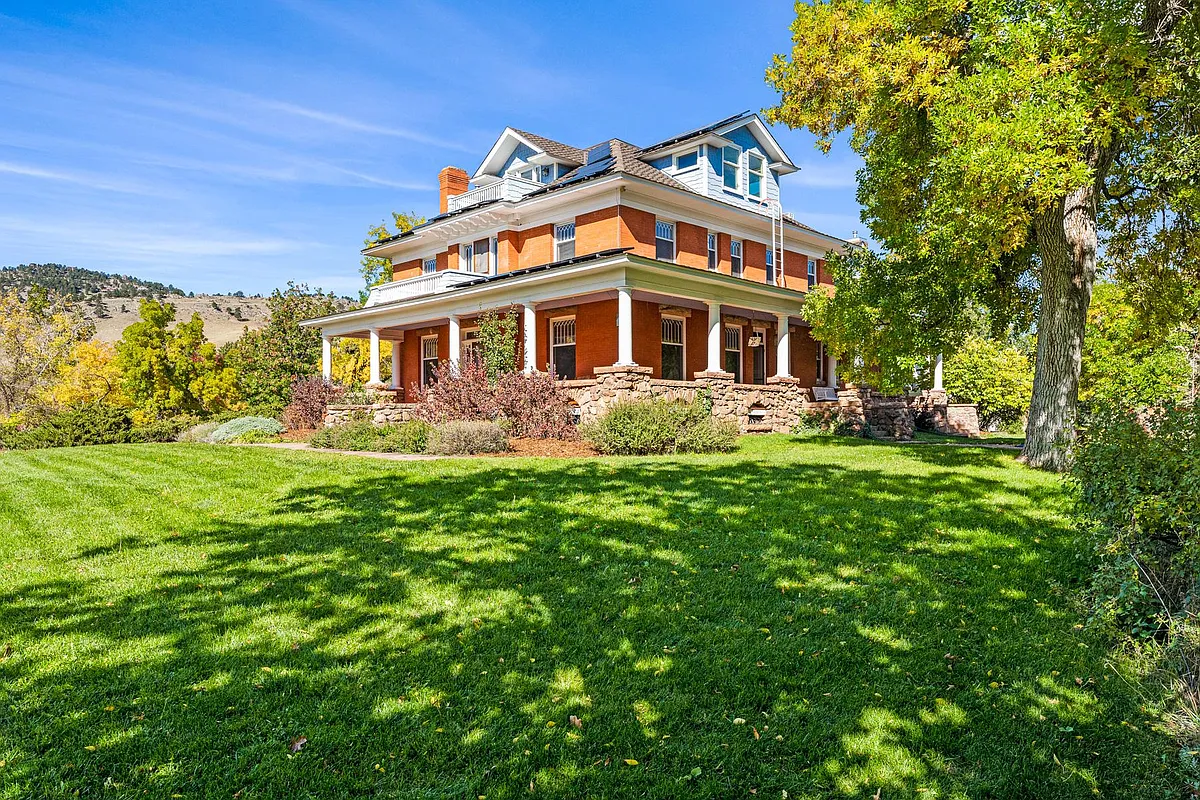 Building Photo - 3778 Wonderland Hill Ave