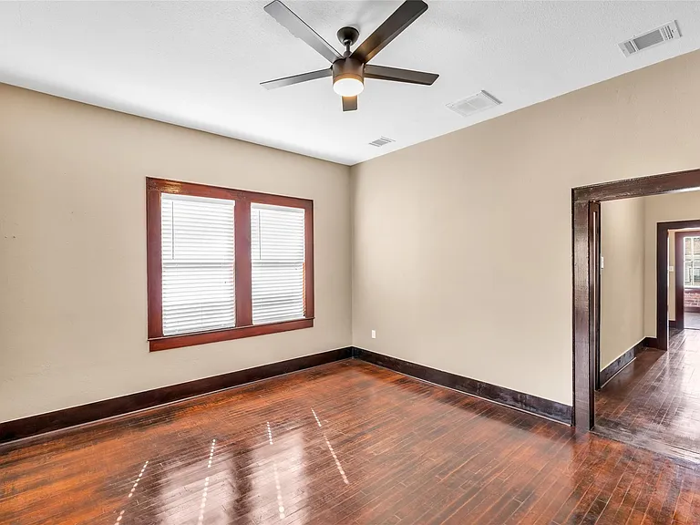 3010 Avenue Q #2 — Photo 1