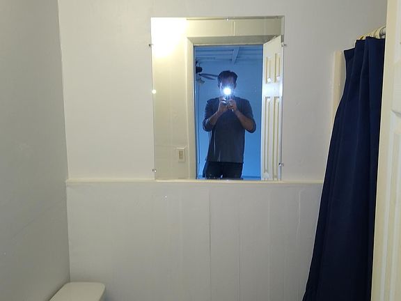 4th image of 5525 Summit Ave #4