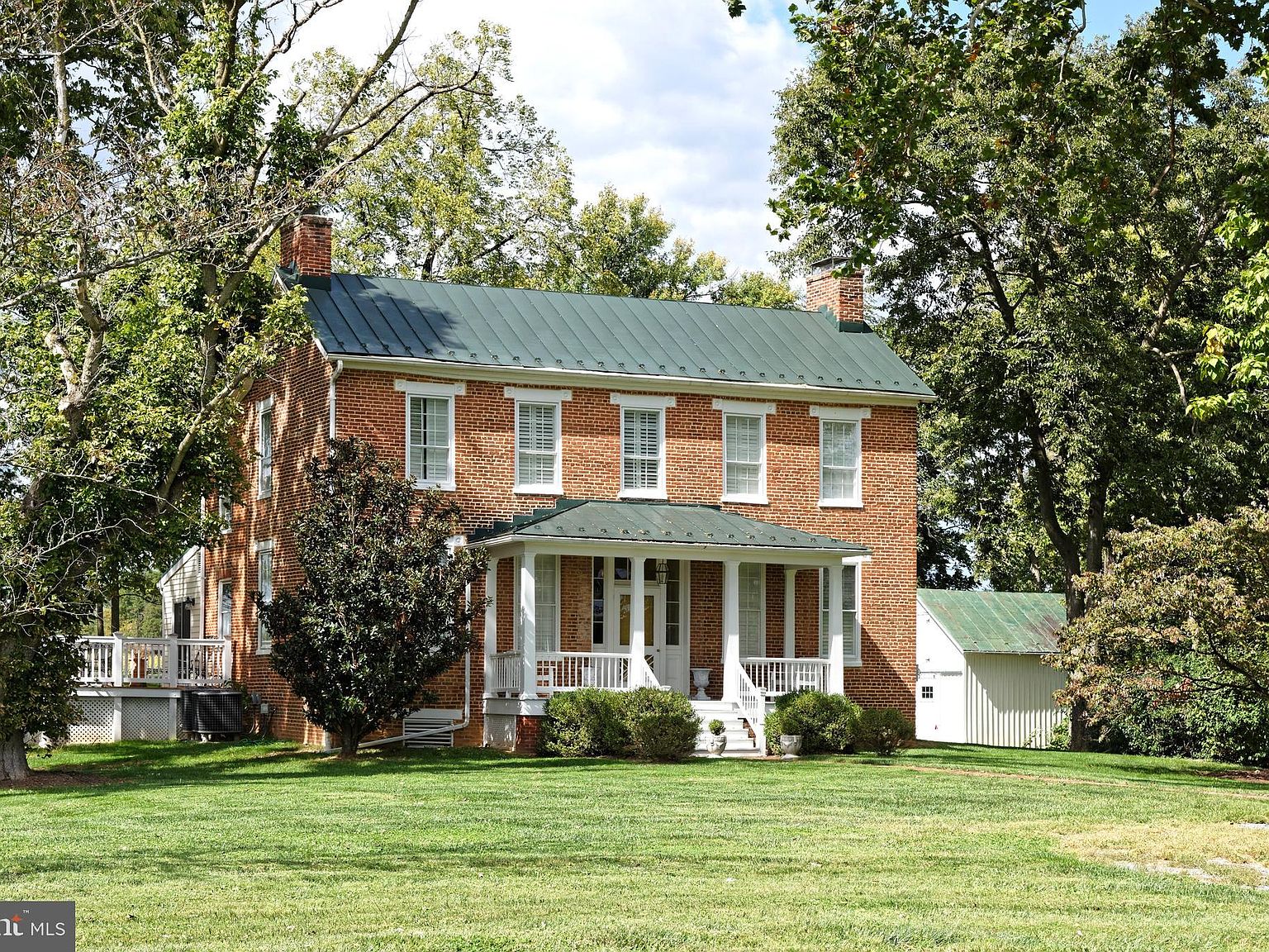 453 S Buckmarsh St, Berryville, VA 22611 Zillow