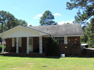 455 N Lanier St, Lyons, GA 30436