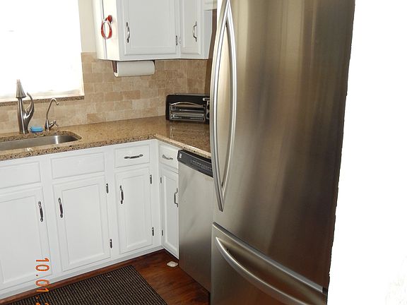 4th image of 46 Woodland Dr