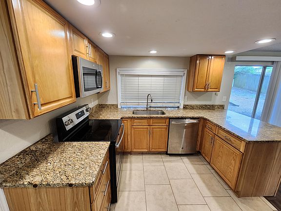 5th image of 3547 Cheswick Dr Room 2