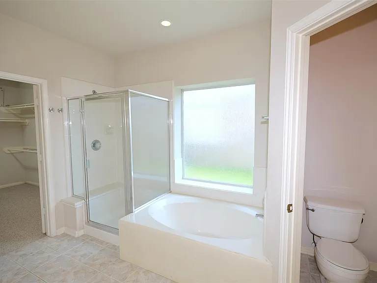 4810 Zachary Ln — Photo 15