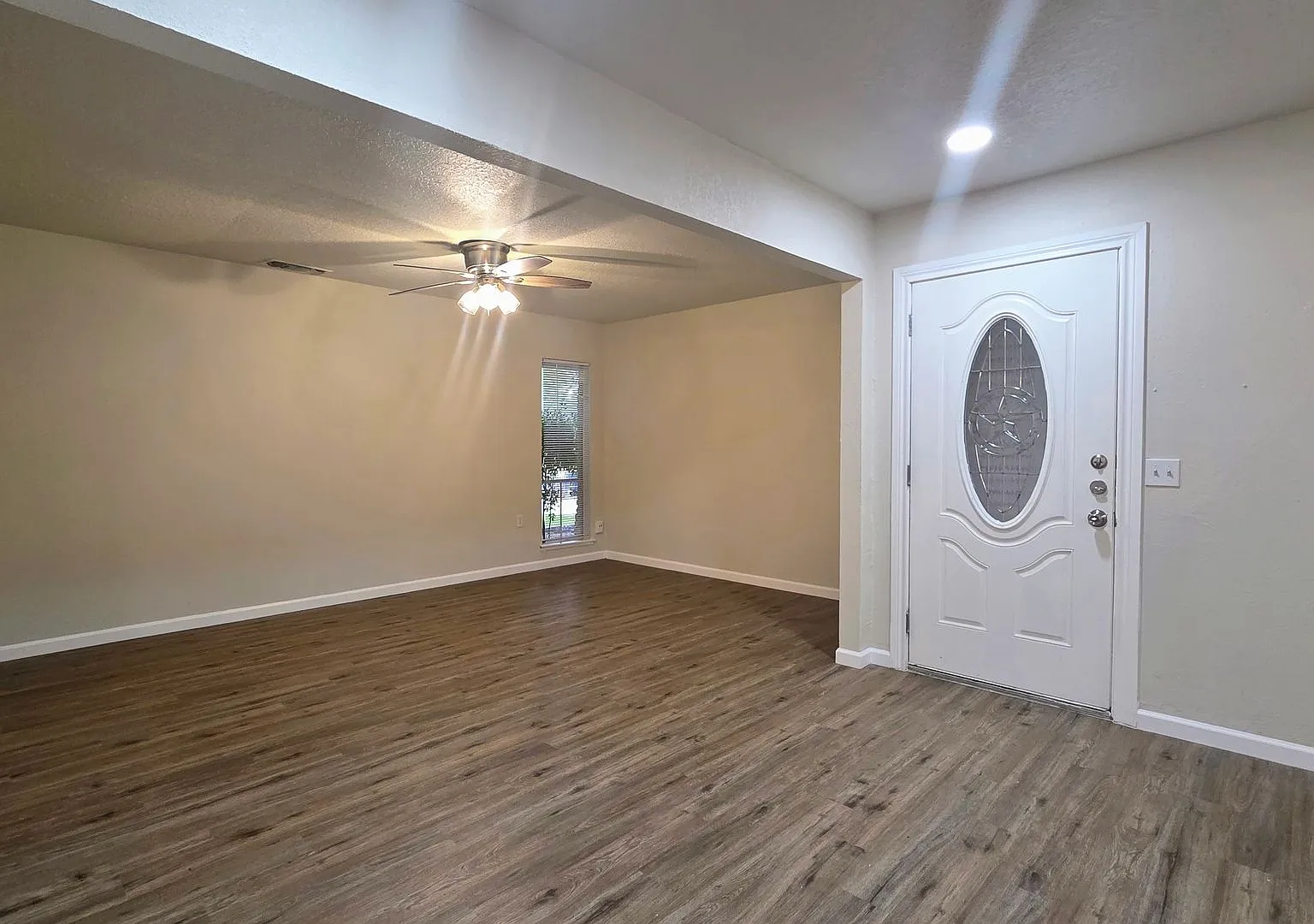 Newly Renovated NE San Antonio 3 bedroom home in established neighborhood-You do not want to miss... — Photo 3