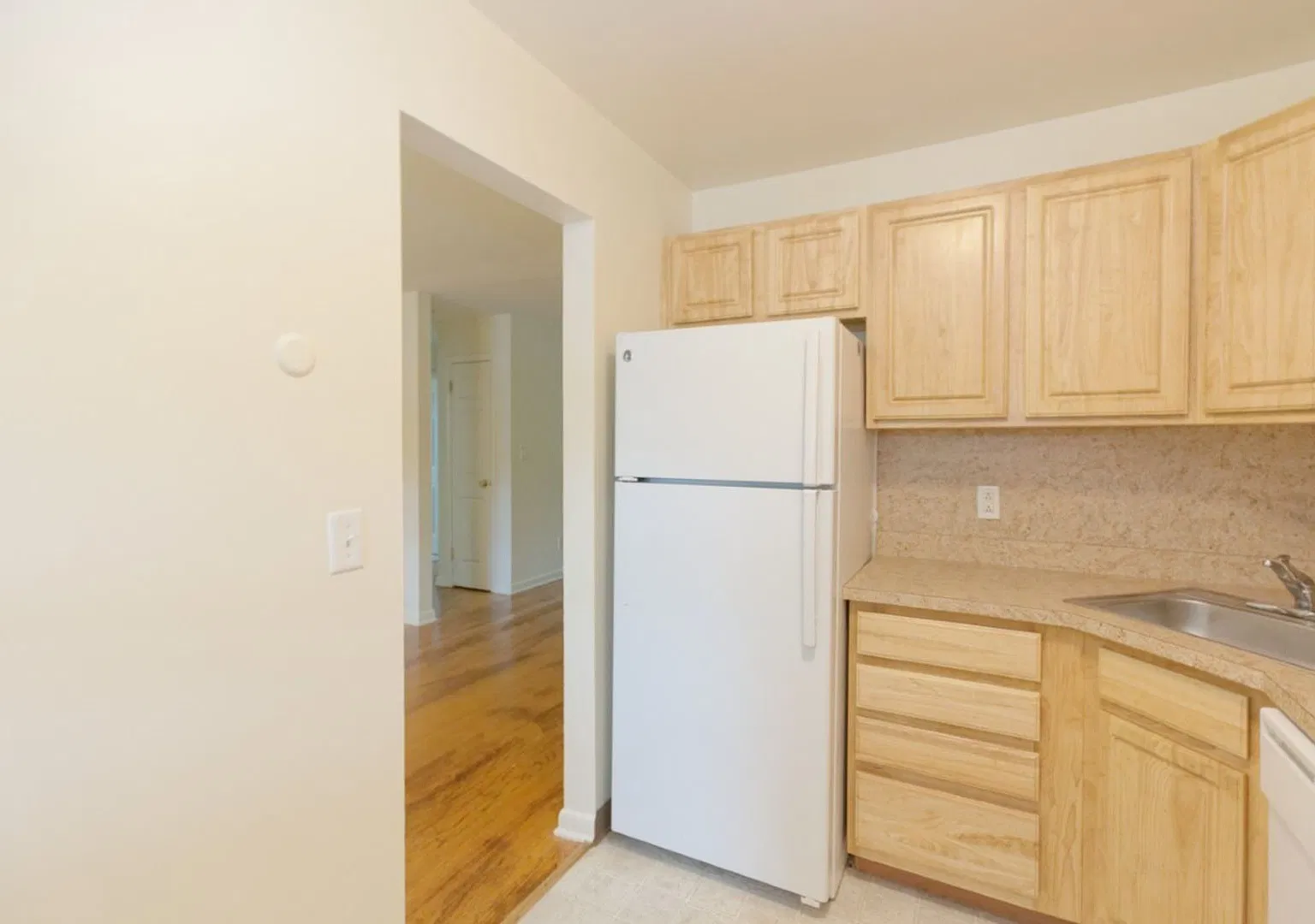 Orchard Garden Apartments — Photo 3