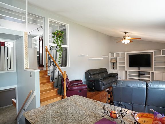5th image of 1322 Wilson Ave