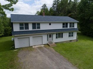 440 Gardiner Rd, Whitefield, ME 04353
