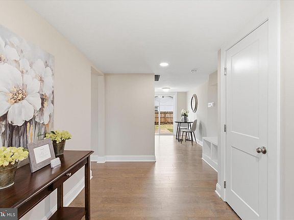 4th image of 42264 Ridge Rd