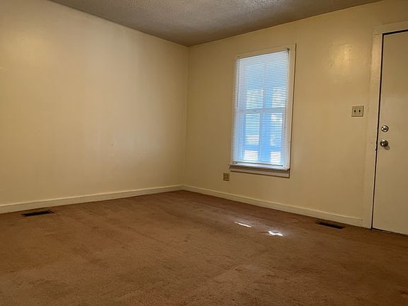 4th image of 1013 S 4th St APT 2