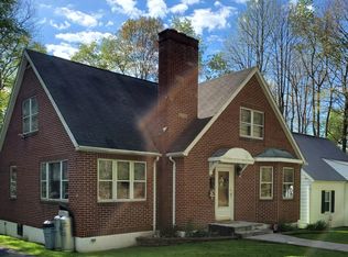 198 Oak St, Rainelle, WV