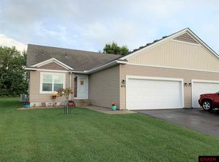 673 Tomahawk Ct, Madison Lake, MN 56063