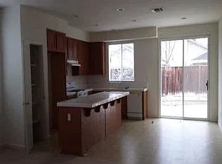 3 Bedroom South Yuba City — Photo 4