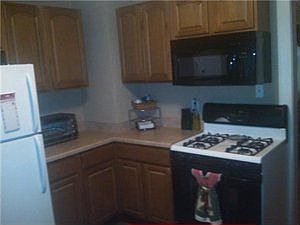 5th image of 245 Englewood Ave