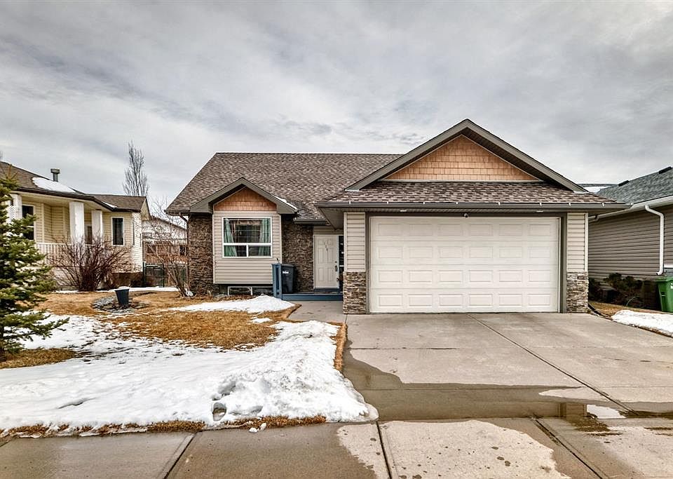 1st image of 126 W Strathmore Lakes Bnd