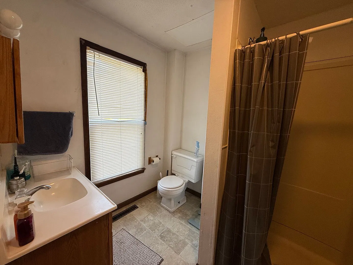 $2,900 | 4 Bedroom, 2 Bathroom Duplex | No Pets | Available For August 1st, 2027 Move In! — Photo 3
