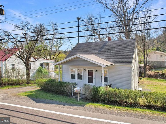2nd image of 179 Rocket Center Rd