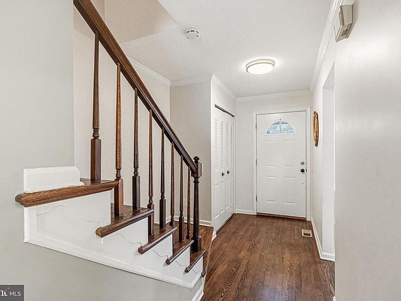 5th image of 635 E Main St #7