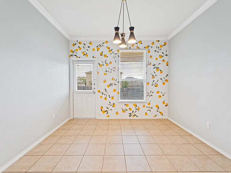 9210 Sandyford Ct — Photo 10