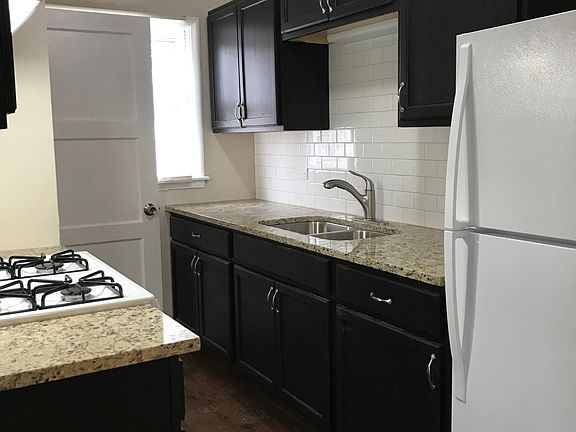 3rd image of 1801 Ballentine St