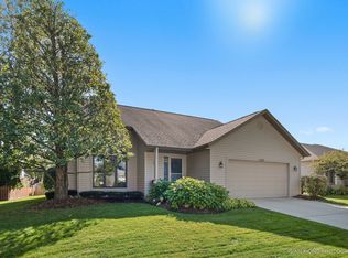 724 Butternut Ln, Elgin, IL 60123