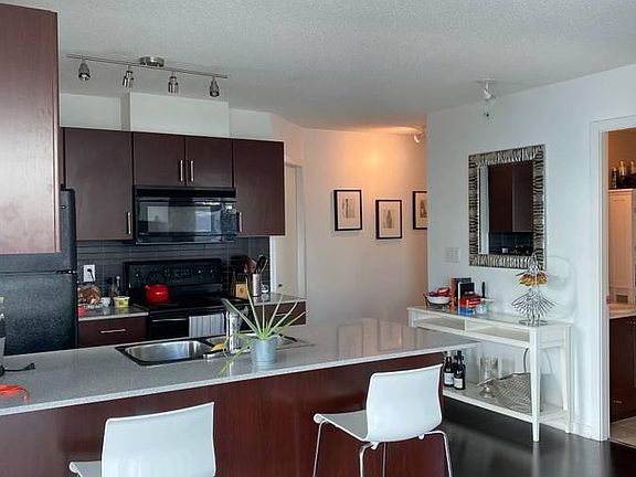 5th image of 938 Smithe St #1828