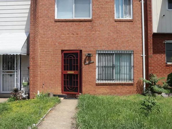 1260 Barnaby Ter SE, Washington, DC 20032