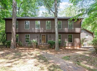 2152 Lakeshore Ct, Chapel Hill, NC 27514