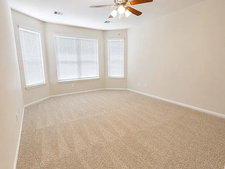 24907 Diamond Ranch Dr — Photo 6