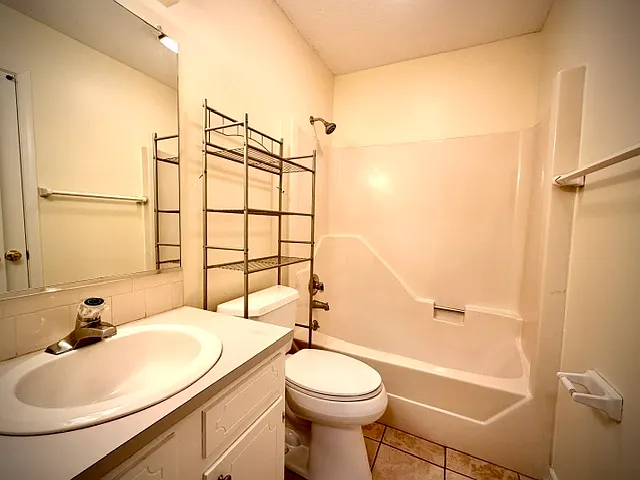 1649 Windsong Ct — Photo 5