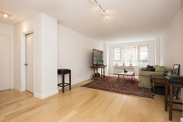 Sold by Olshan Realty | media 2