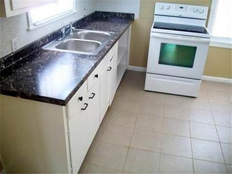 2nd image of 7606 E 49th St