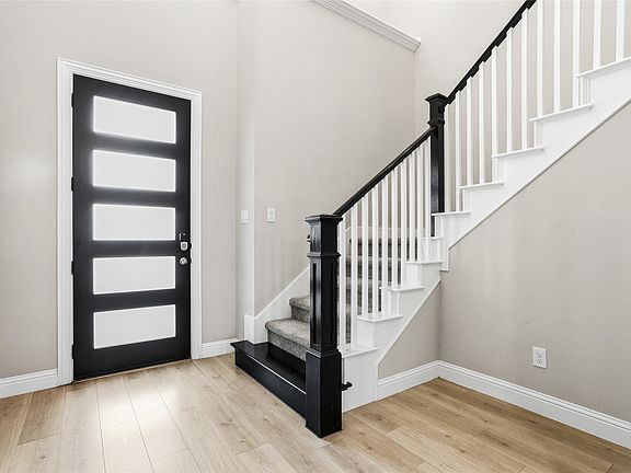 5th image of 8597 Amethyst Ln