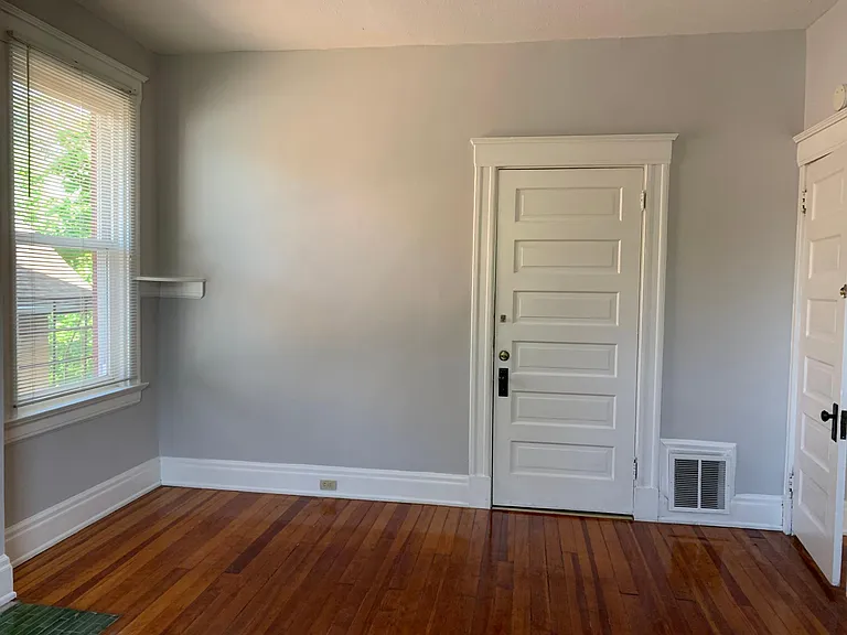 bedroom 1 image 2