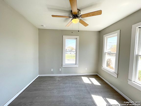 5th image of 601 Gladstone Ave #101