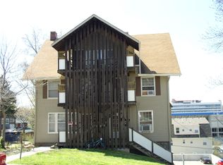 1137 Indiana St APT B, Lawrence, KS 66044