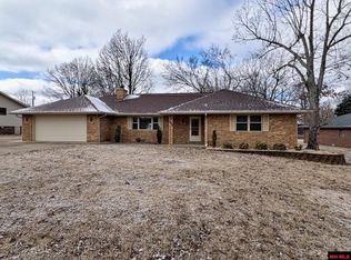 1708 Monroe Ave, Mountain Home, AR 72653