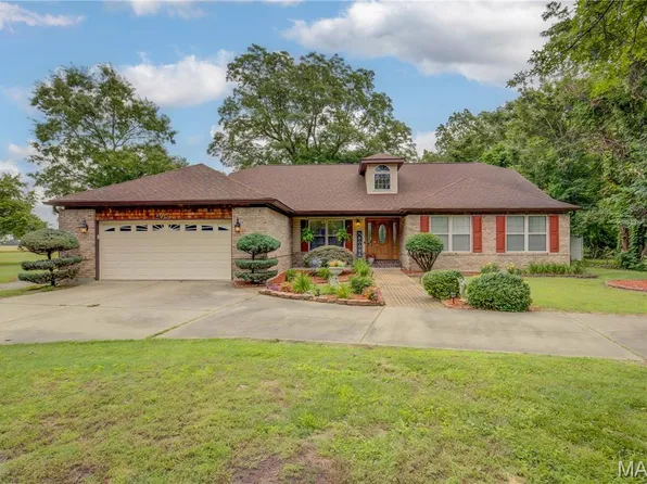 300 N Poplar St, Bertrand, MO 63823