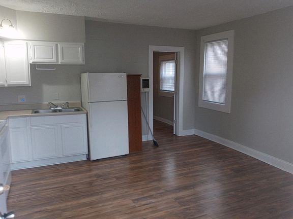 Living room & kitchen