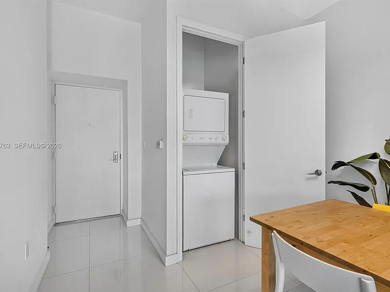 500 Brickell Ave #1100 — Photo 12